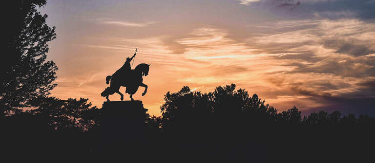 Apotheosis of St.Louis/Statue of St.Louis image