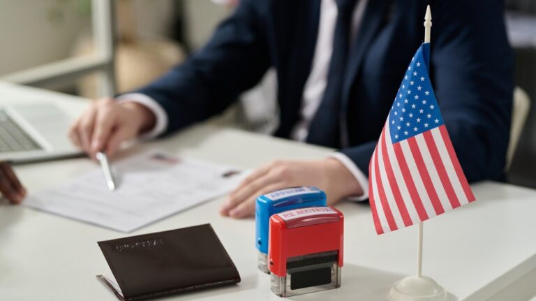 Green Card Renewal vs. Naturalization: Which Is Better?
